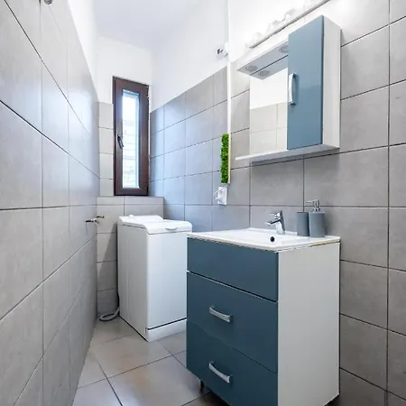 Aonia 2bdr - P-ta Romana View Apartment Bucharest