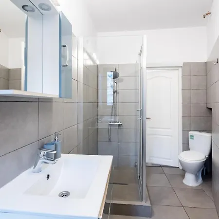 Apartment Aonia 2bdr - P-ta Romana View Bucharest